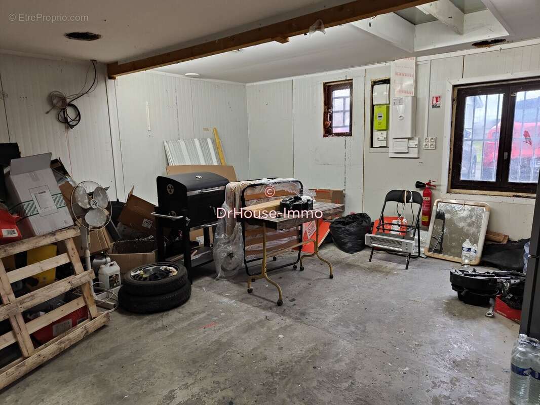 Commerce à L'ISLE-D'ESPAGNAC