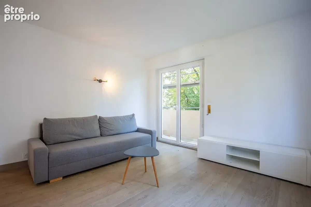 Agence immobiliere laforet - "basilic" - exclusivite - annecy - triangle d'or / parmelan - appartement t2 de 42,71m² - balcon -  - photo 4