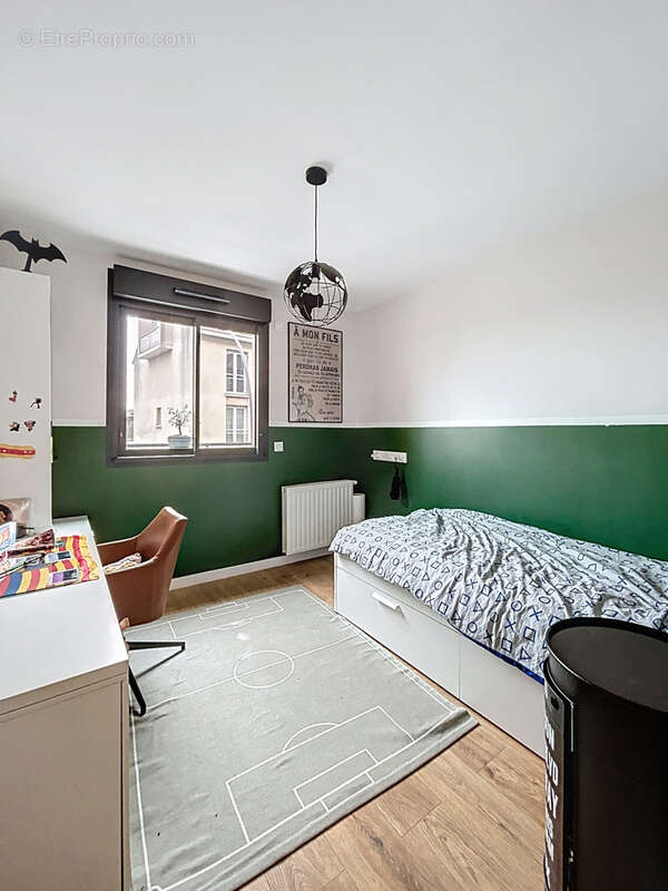 Appartement à VAUJOURS