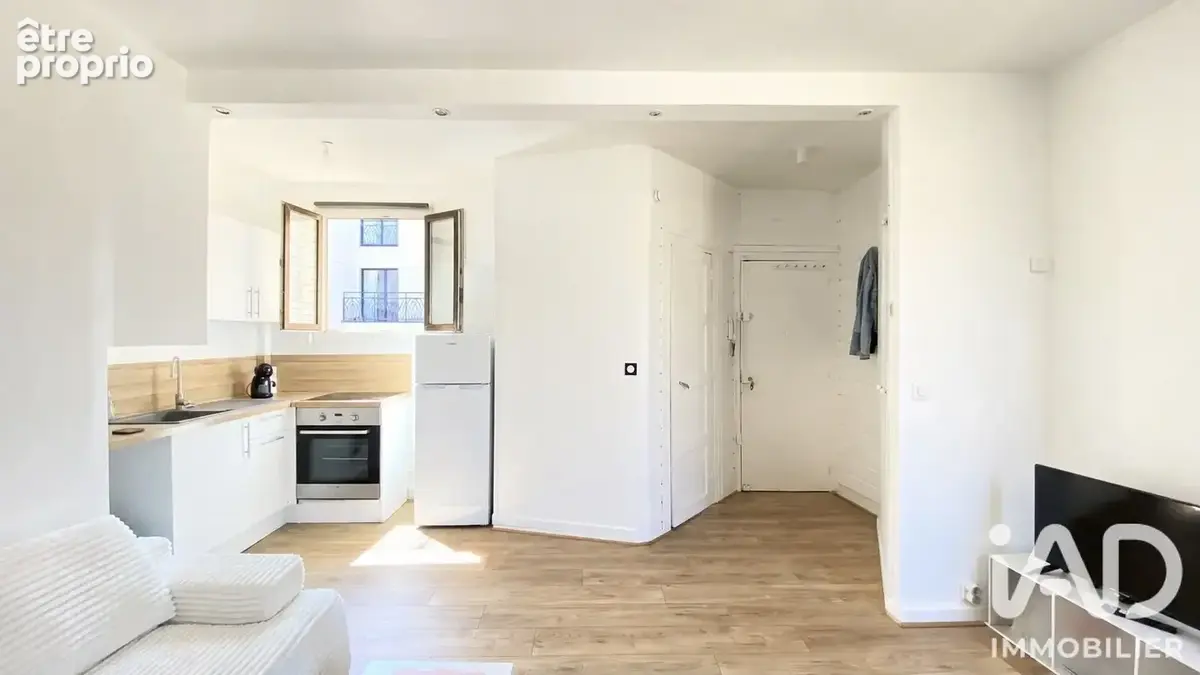 Photo 1 - Appartement à CLICHY