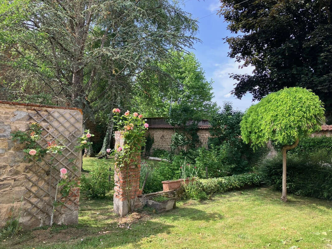 Maison à PIONSAT