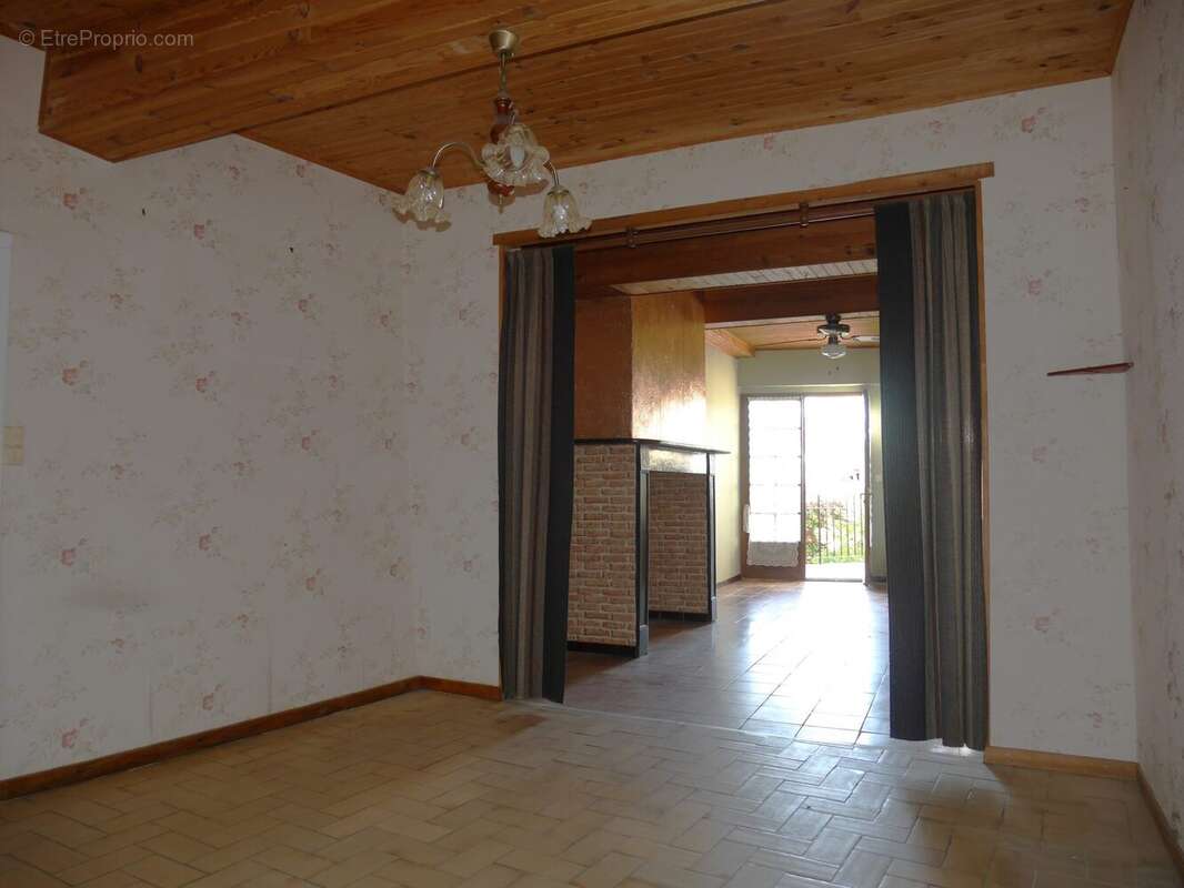 Maison à vendre - Panjas - Séjour et cuisine - Maison à PANJAS