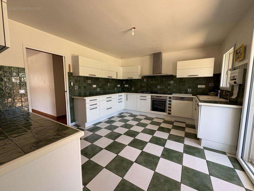 Maison à LISSAC-ET-MOURET