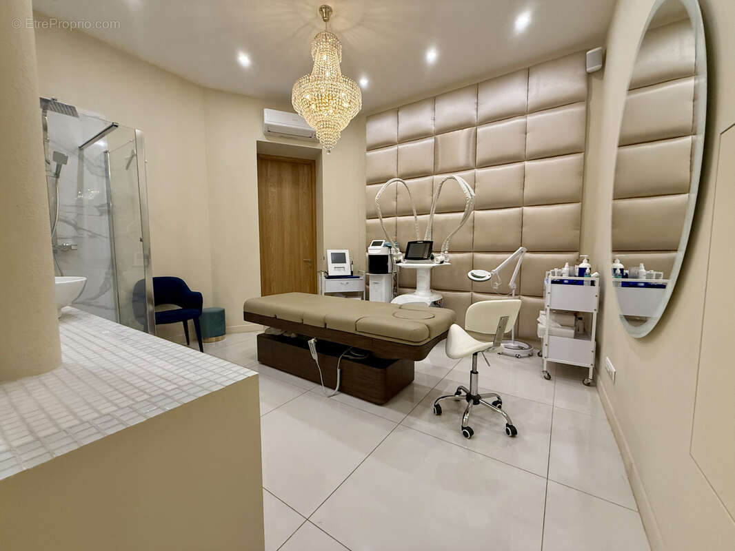 Cession de droit au bail   emplacement no1 bis   cannes centre - photo 4