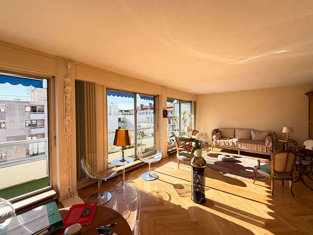 Appartement à LYON-6E