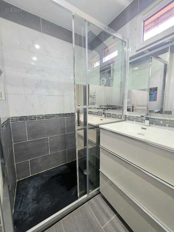 Maison à SAINT-QUENTIN-FALLAVIER