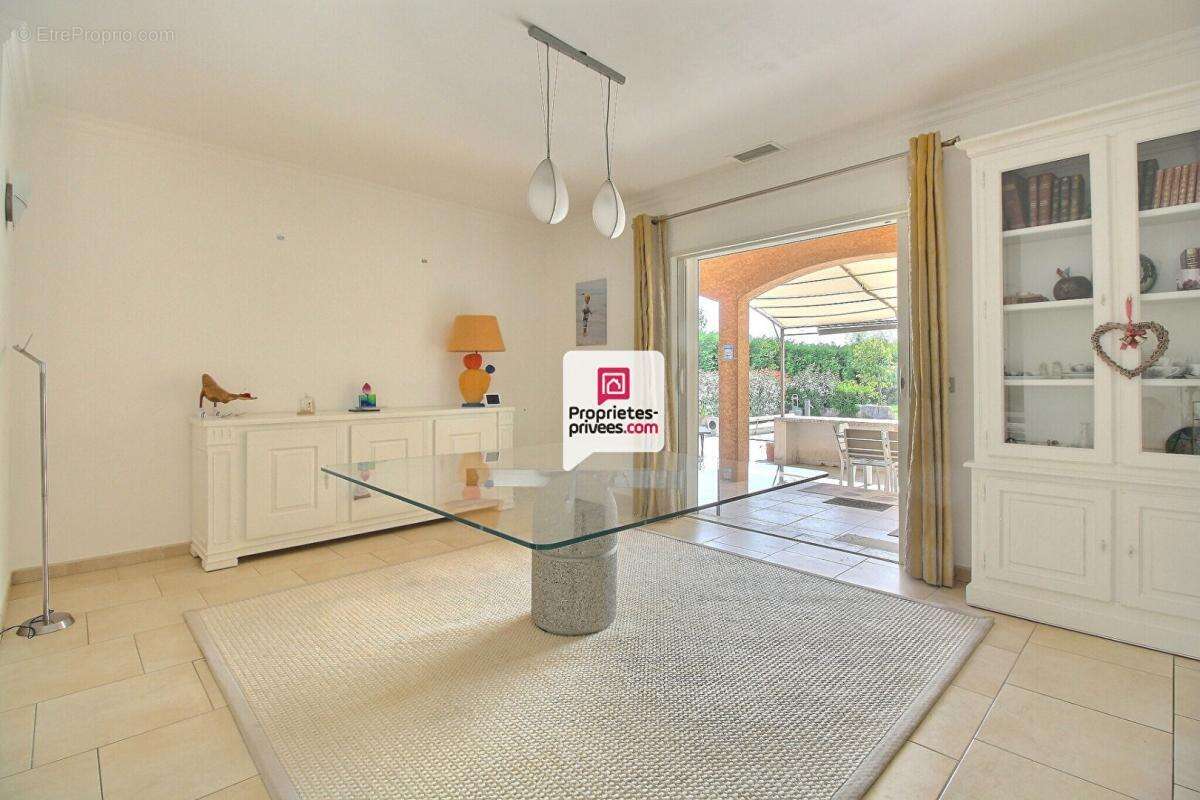 Maison à SAINT-THEODORIT