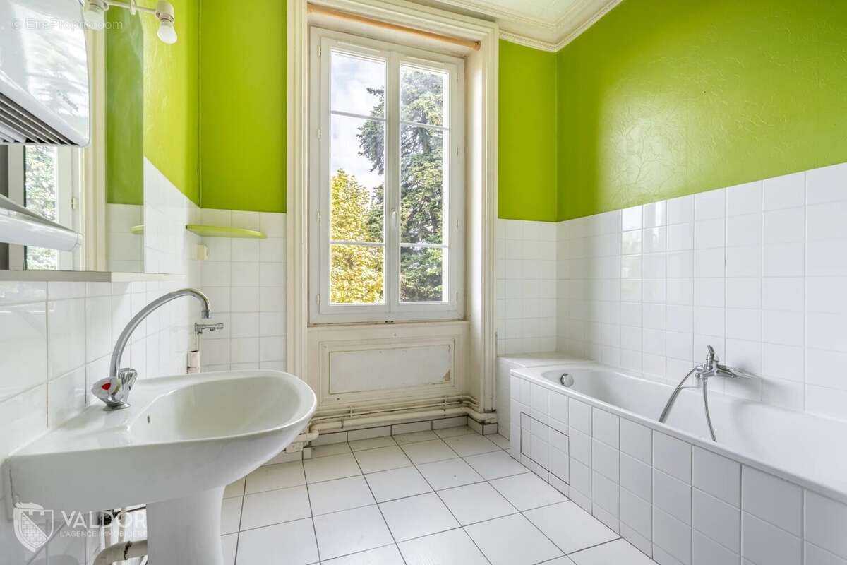 Maison à SATHONAY-CAMP