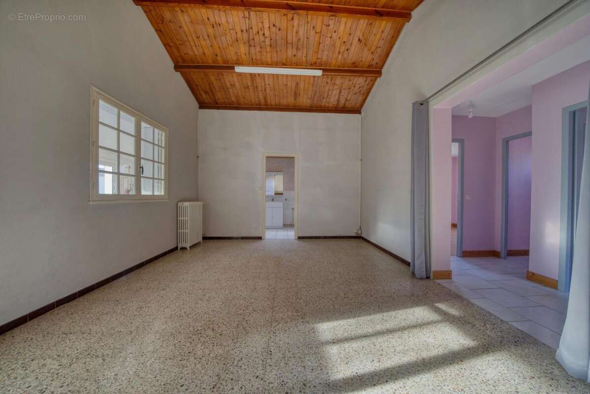 Photo 7 - Maison à LE DOUHET