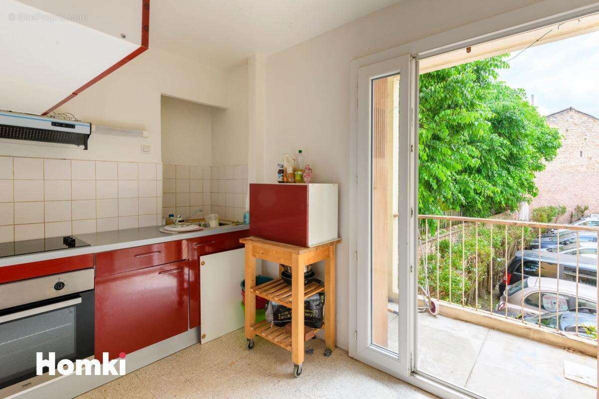 Appartement 3 pièces 67 m² · à Nimes · 67 m² · 90 000 €