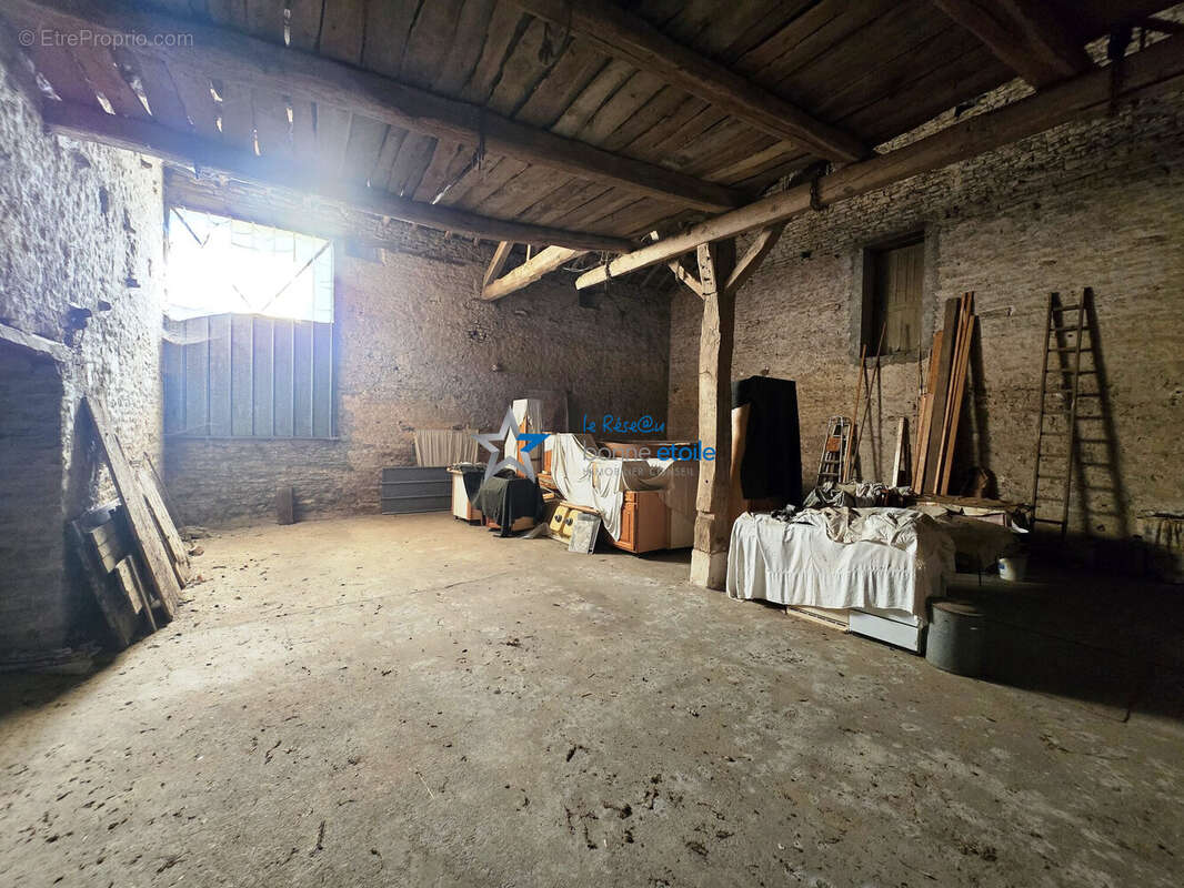 Maison à JONCHERY