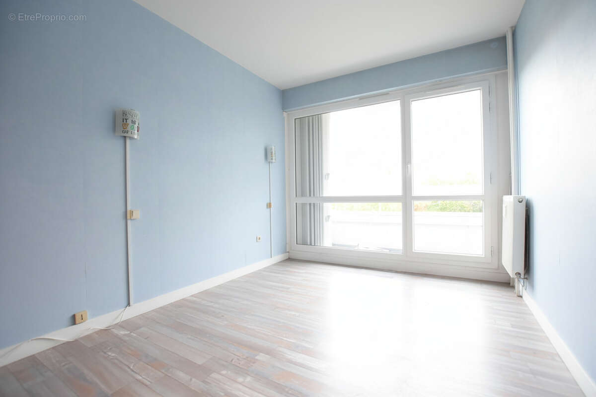 Appartement à LES ESSARTS-LE-ROI