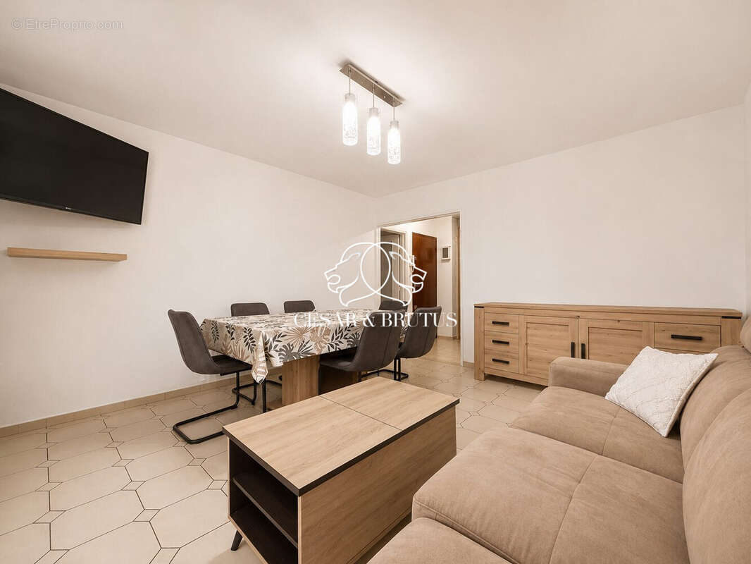 Appartement à PONT-EVEQUE