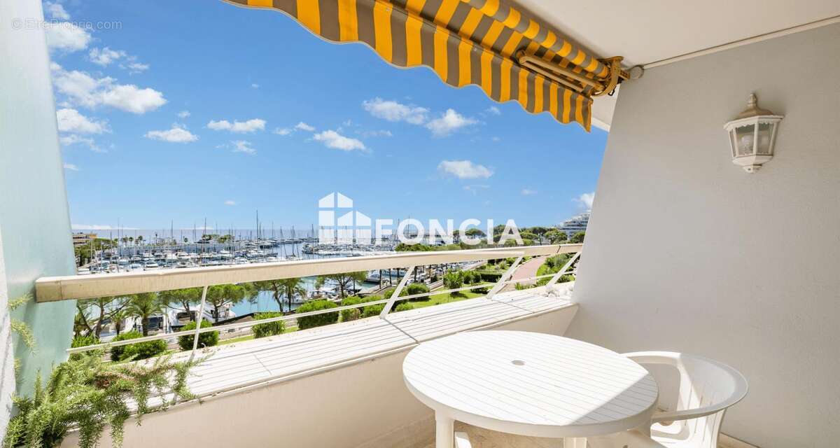 Appartement à VILLENEUVE-LOUBET