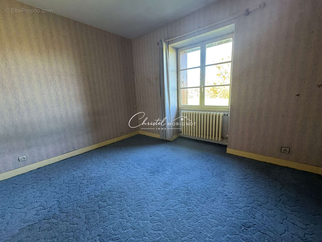 Maison de 140m2 + un atelier, dépendances et studio - photo 10