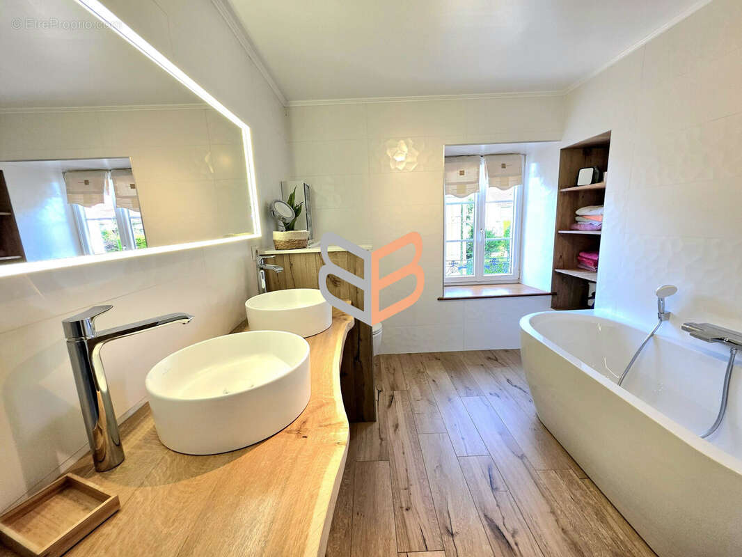 Maison 220 m² à Morfontaine  - photo 4