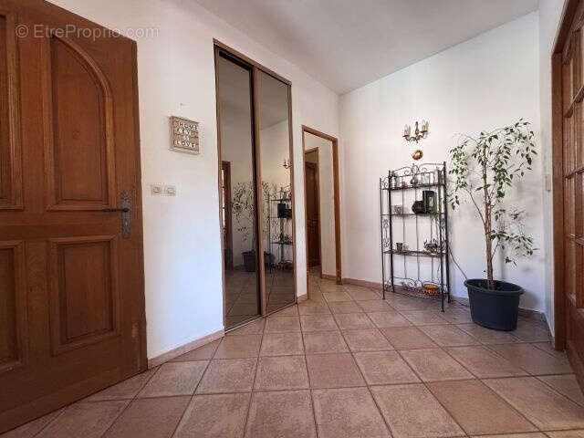 Maison à PEYROLLES-EN-PROVENCE
