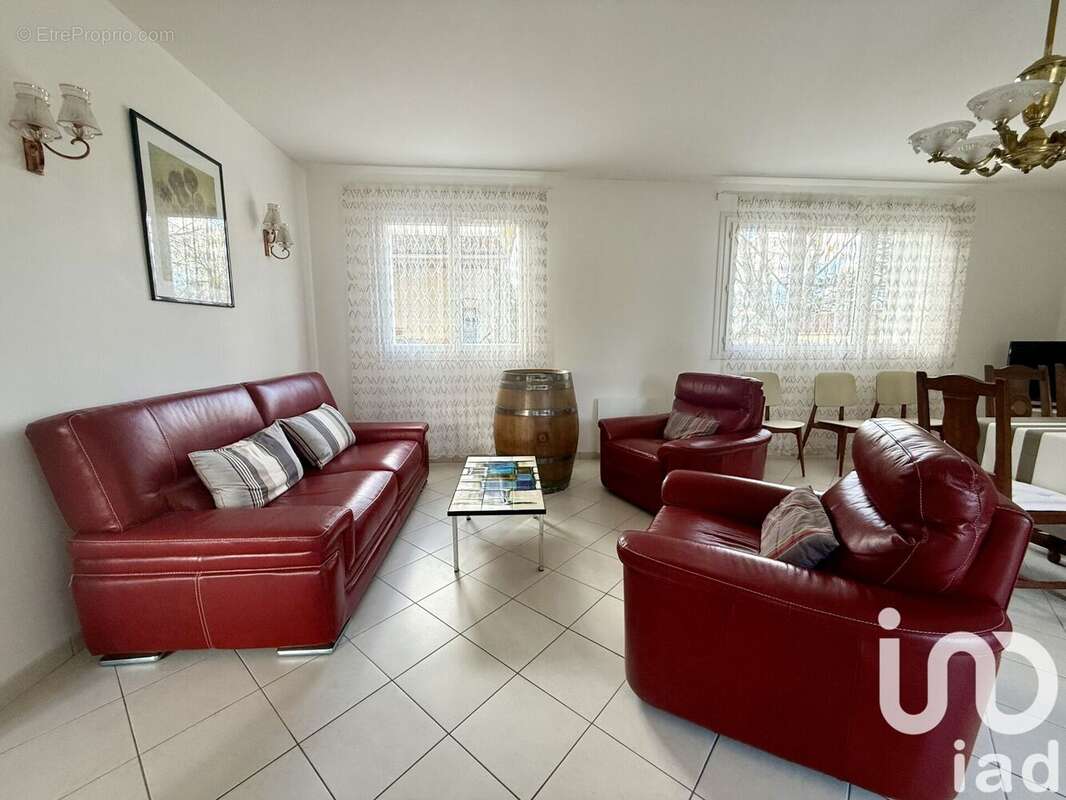 Photo 5 - Maison à VARENNES