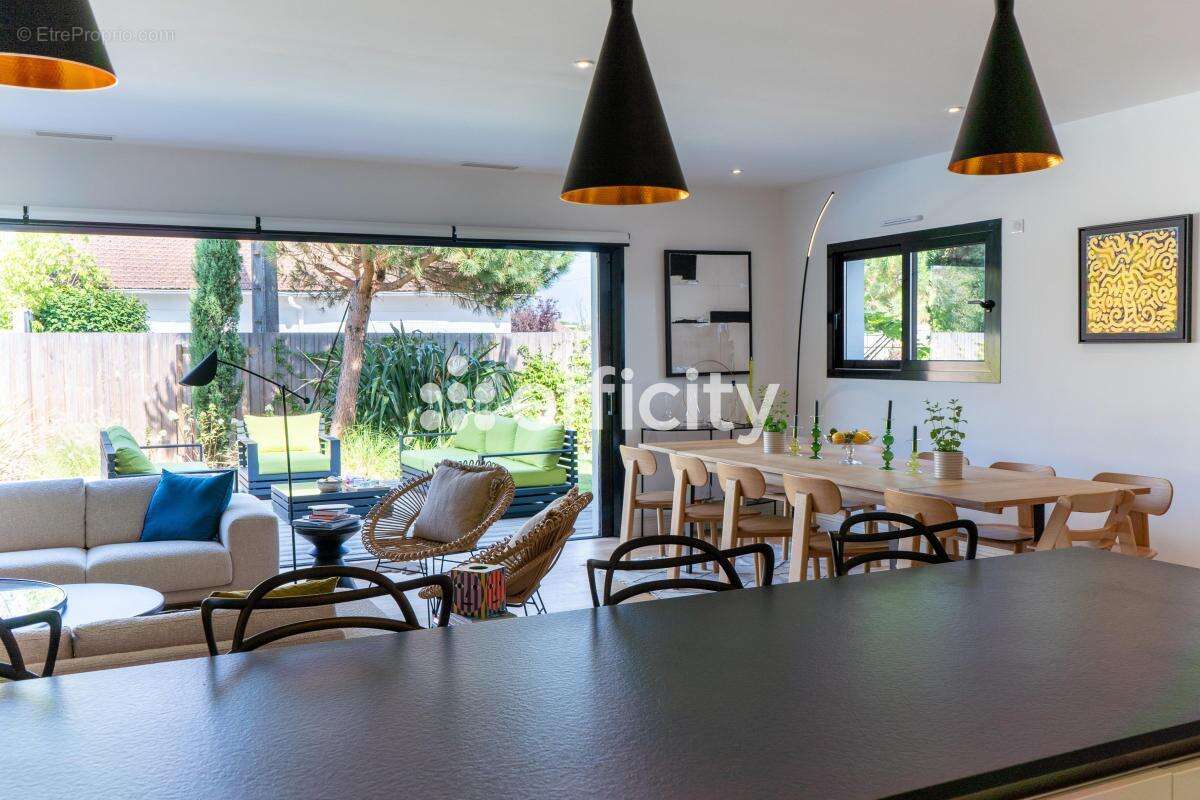 Maison 150 m² à Gujan-Mestras  - photo 6