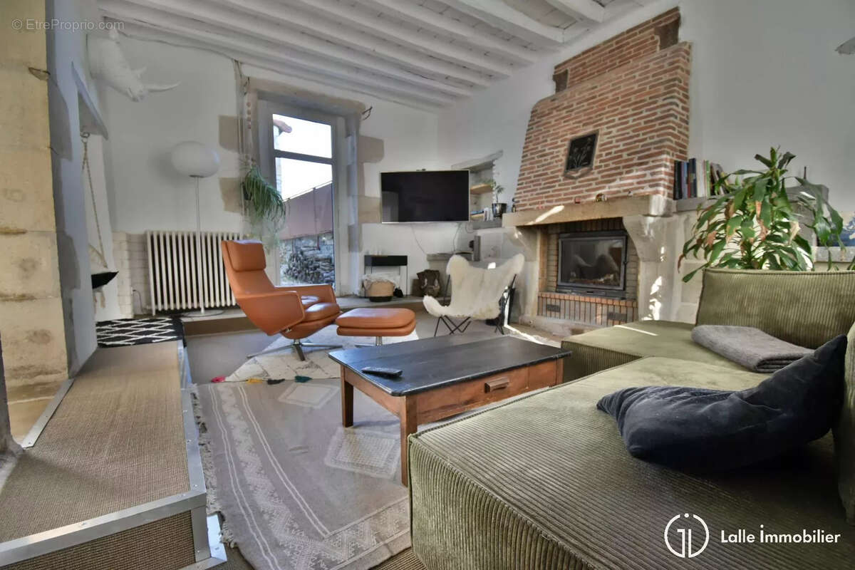 Maison Vensat 8 pièce(s) 185 m2 - photo 4