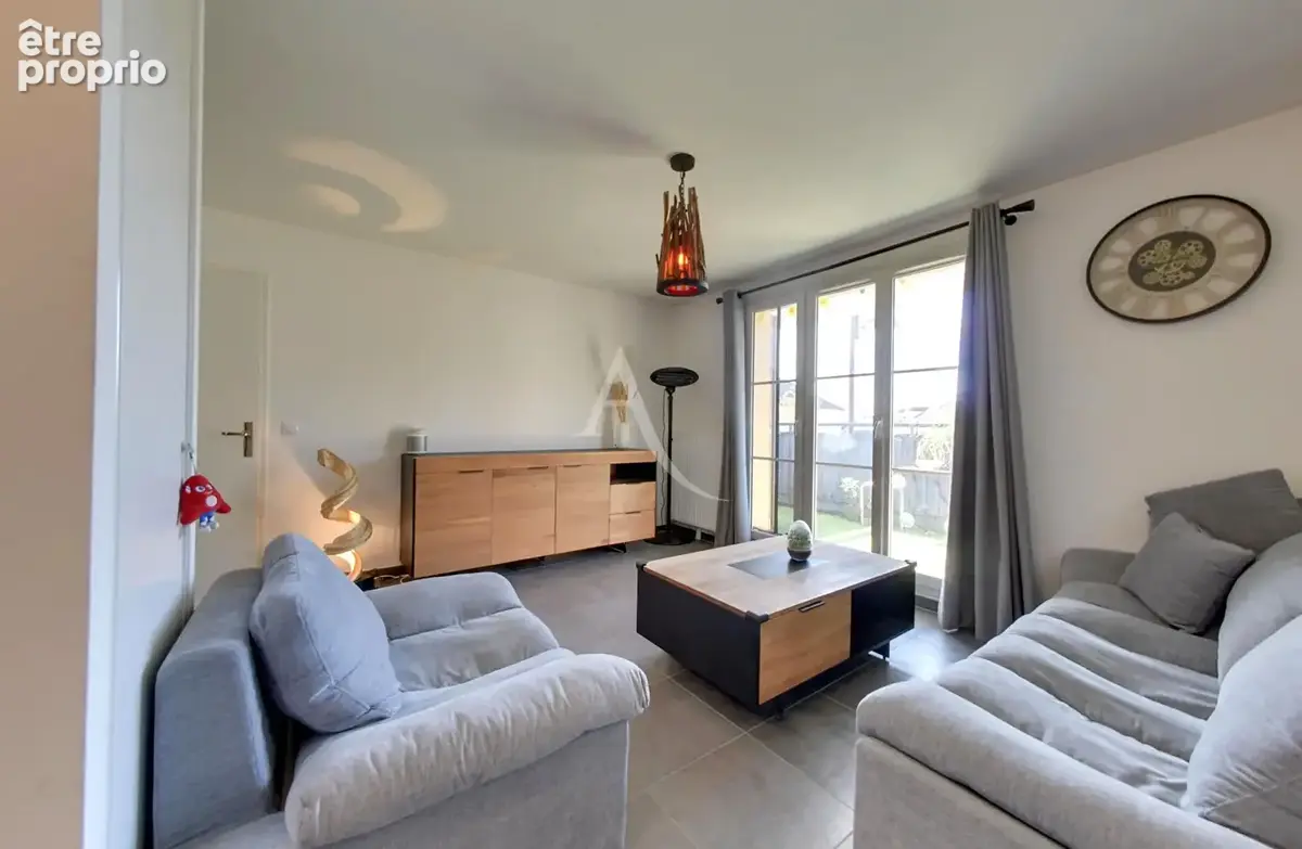 Appartement Chevry Cossigny  2 pièce(s) 40.81 m2 - photo 3