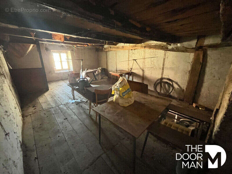 Maison à VAL-DE-MEUSE