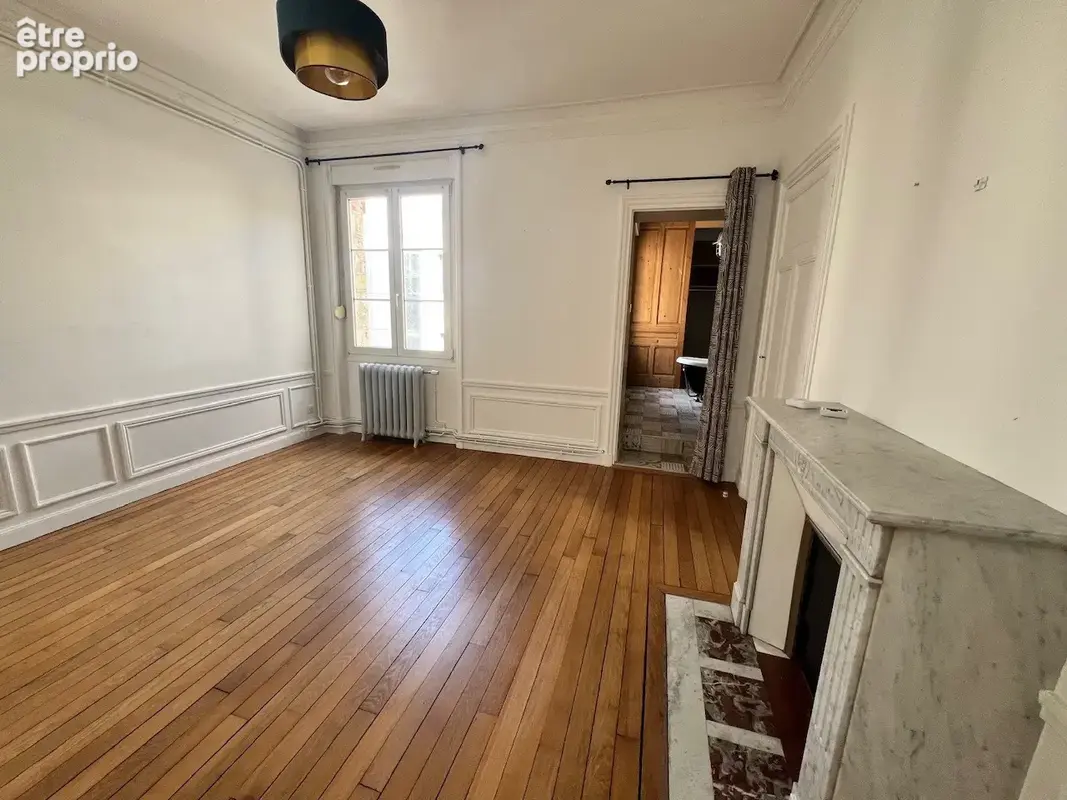 Secteur place du forum - magnifique duplex type 6 pieces de 135m2 + balcon - photo 10