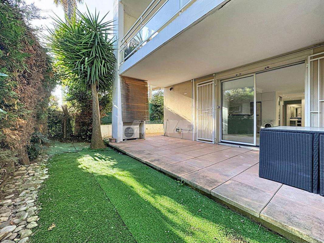 Appartement 66 m² à Marseille-9e  - photo 2