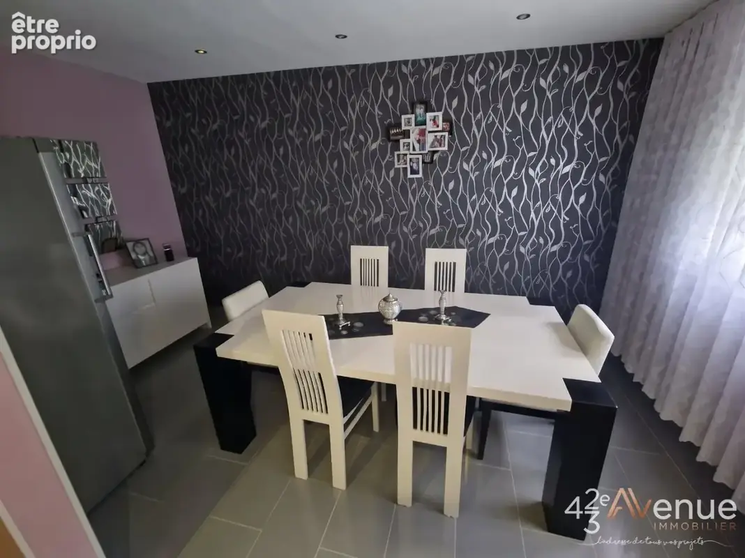 Appartement 4 pièces 92 m² à vendre à Saint-Etienne (42000) - photo 3