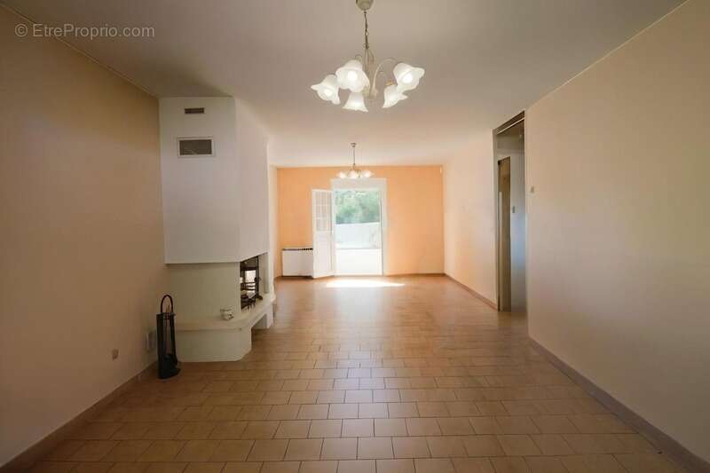 Maison à MOUSSY-LE-NEUF