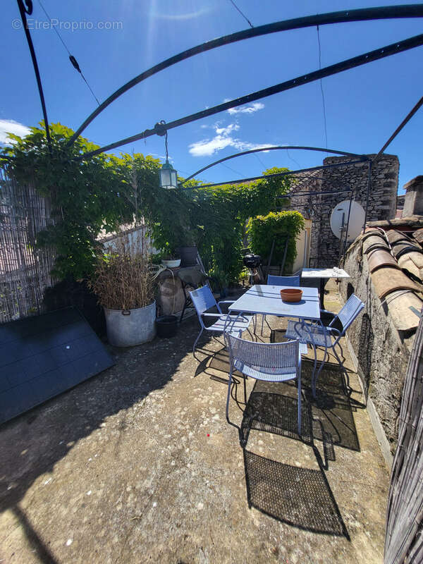 Maison à CLARENSAC
