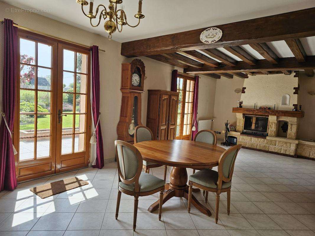 Maison à BOURGTHEROULDE-INFREVILLE