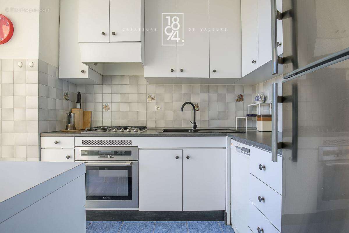 Appartement à MARSEILLE-7E