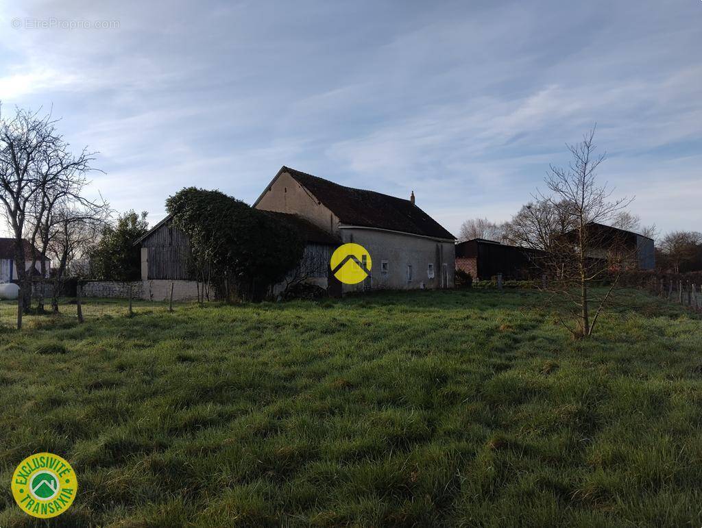 Maison à VALIGNY