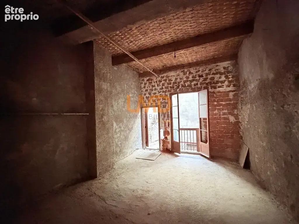 Maison de village 105 m2 T5 avec terrasse à Thuir - photo 9