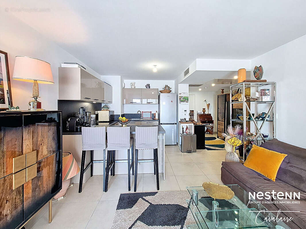 Appartement T3 de 62m2 avec garage à Cavalaire-sur-mer ? Plage à Pied ! - photo 4