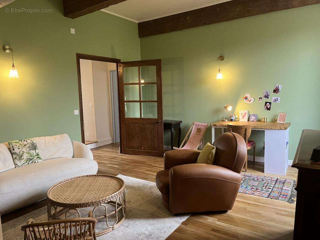 Maison à LISSAC-ET-MOURET