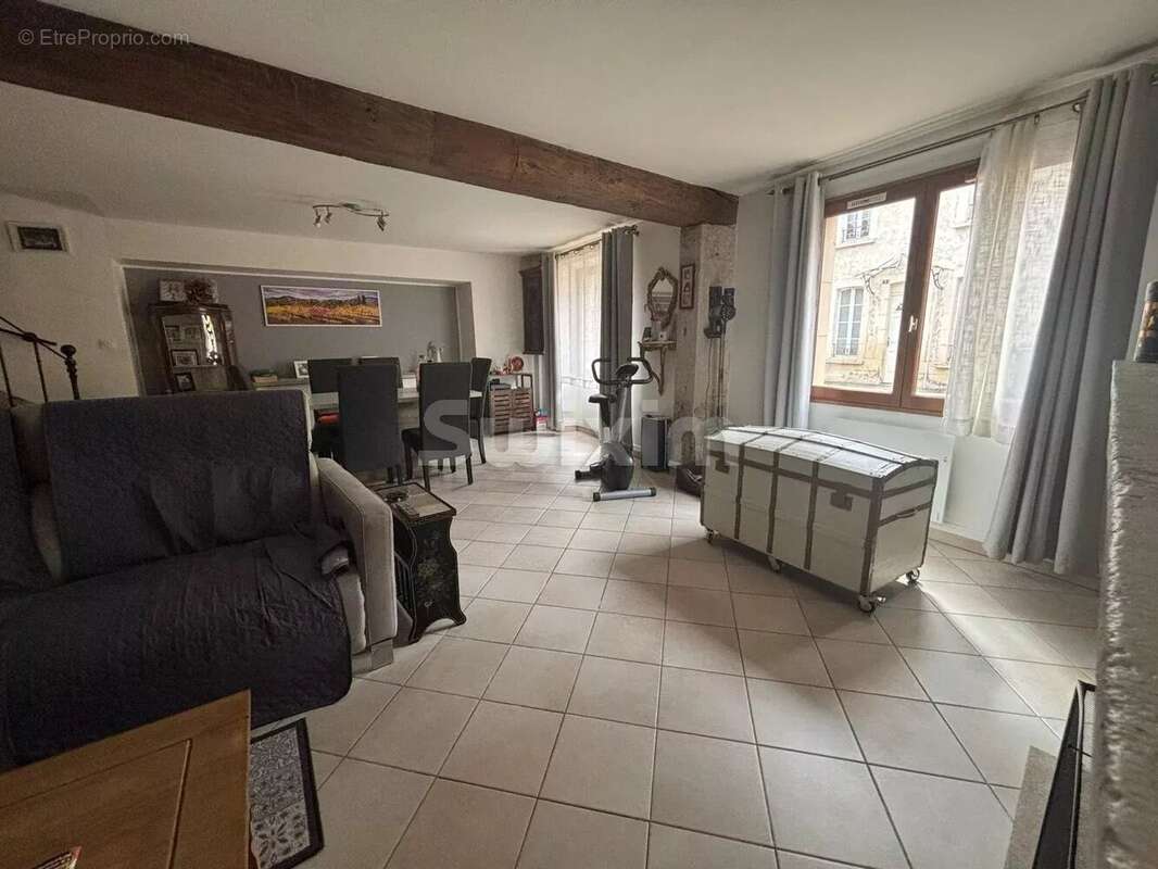 Appartement à L&#039;ISLE-SUR-SEREIN