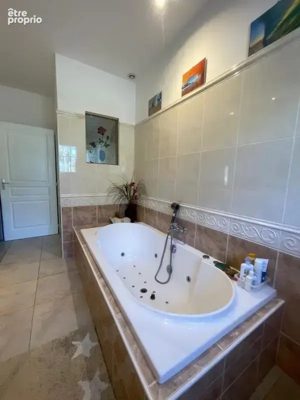 Maison de 5 pièces de 140 m² à Villeneuve-de-la-Raho - photo 16