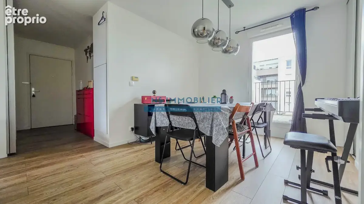 Appartement F4 82m2 + 1 Balcon + 2 Terrasses + 1 Pl. parking - photo 9