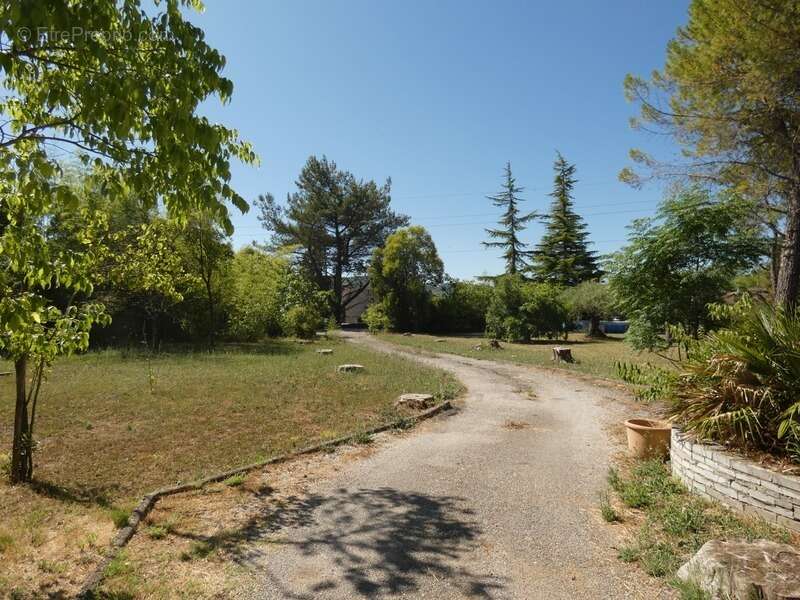 Maison à MOULES-ET-BAUCELS
