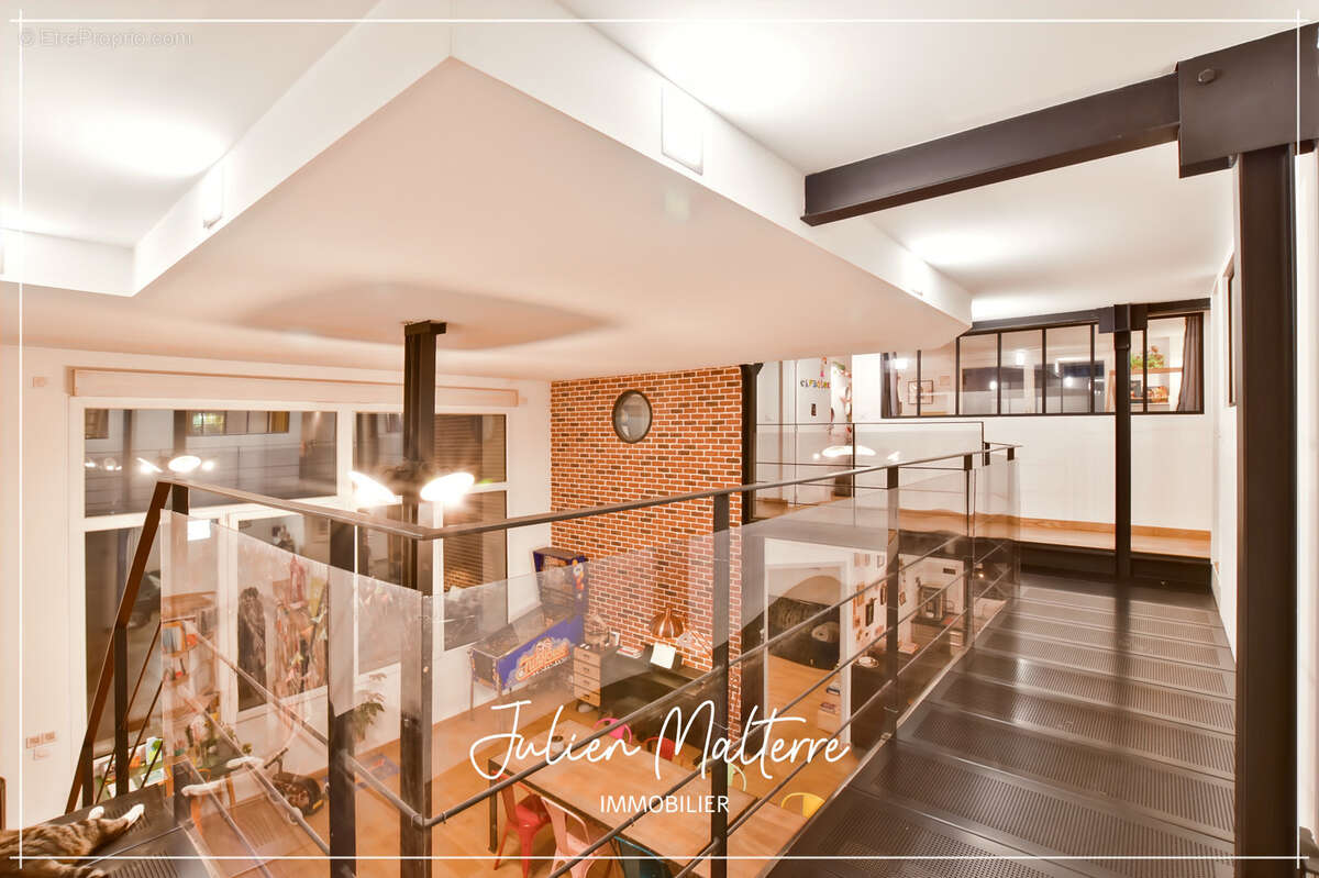 SAINT ETIENNE (42) - Exceptionnel LOFT de 165 m² avec 5 chambres et garage - Quartier Tréfilerie - photo 54