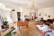 Appartement à MARSEILLE-1E