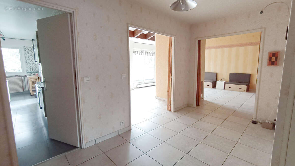 Appartement à VILLE-D'AVRAY
