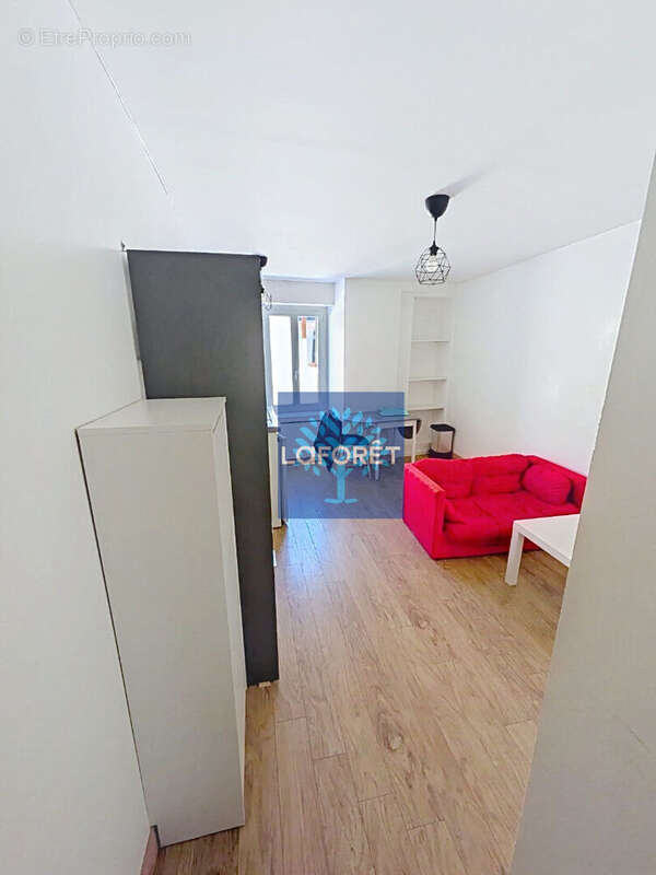 Appartement à SAINT-GENIS-LAVAL