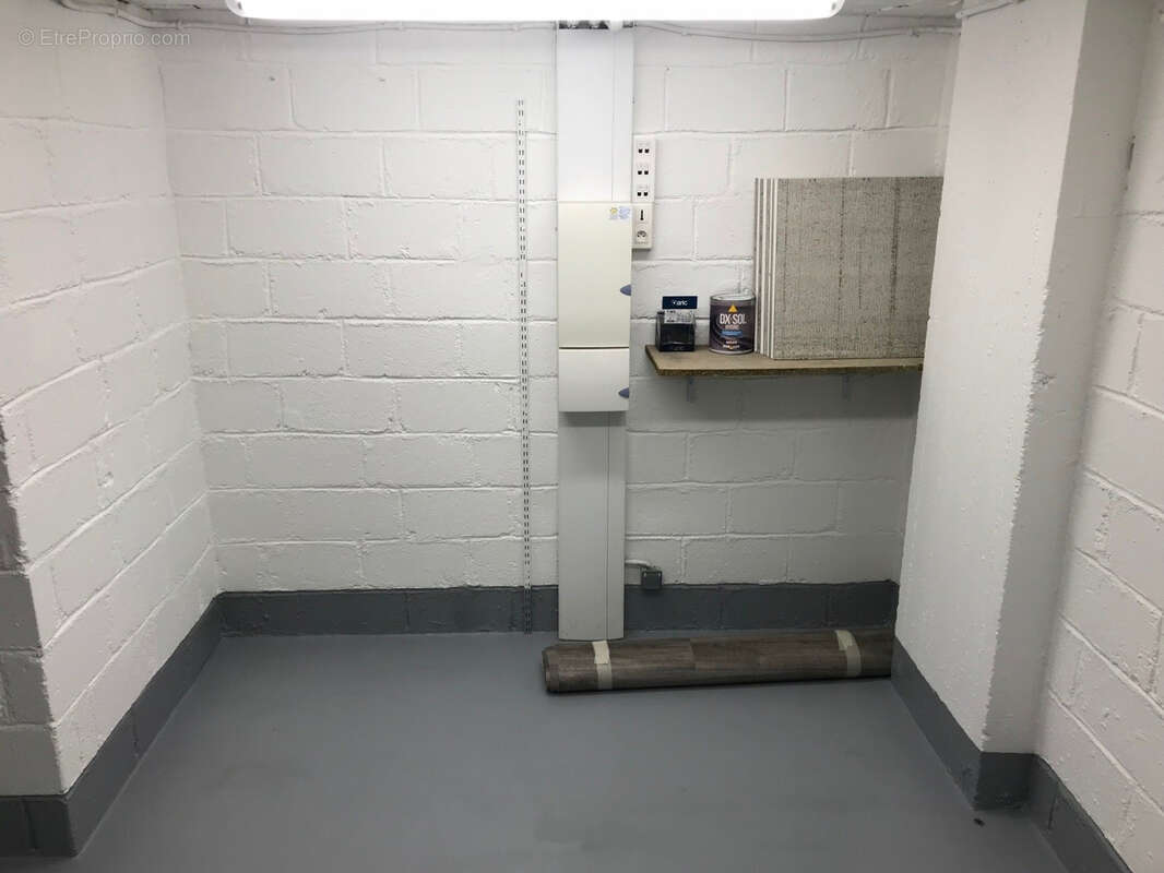 Local commercial 45 M2 - photo 8