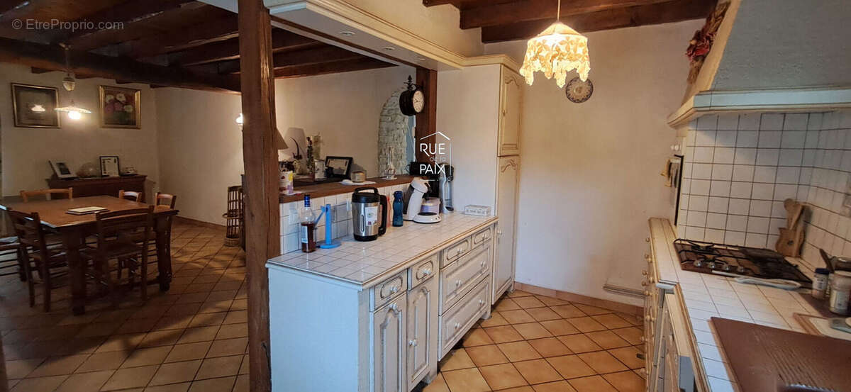 Maison à NEUVILLE-DE-POITOU