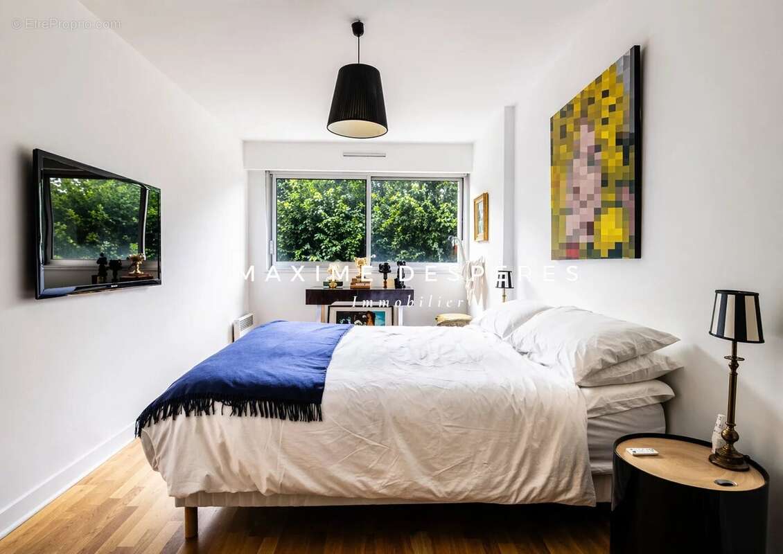 Appartement à NEUILLY-SUR-SEINE