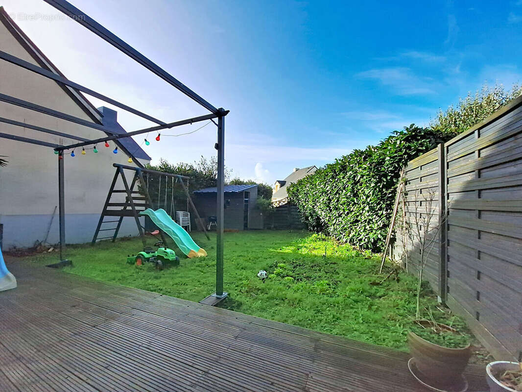 Maison à SAINTE-LUCE-SUR-LOIRE