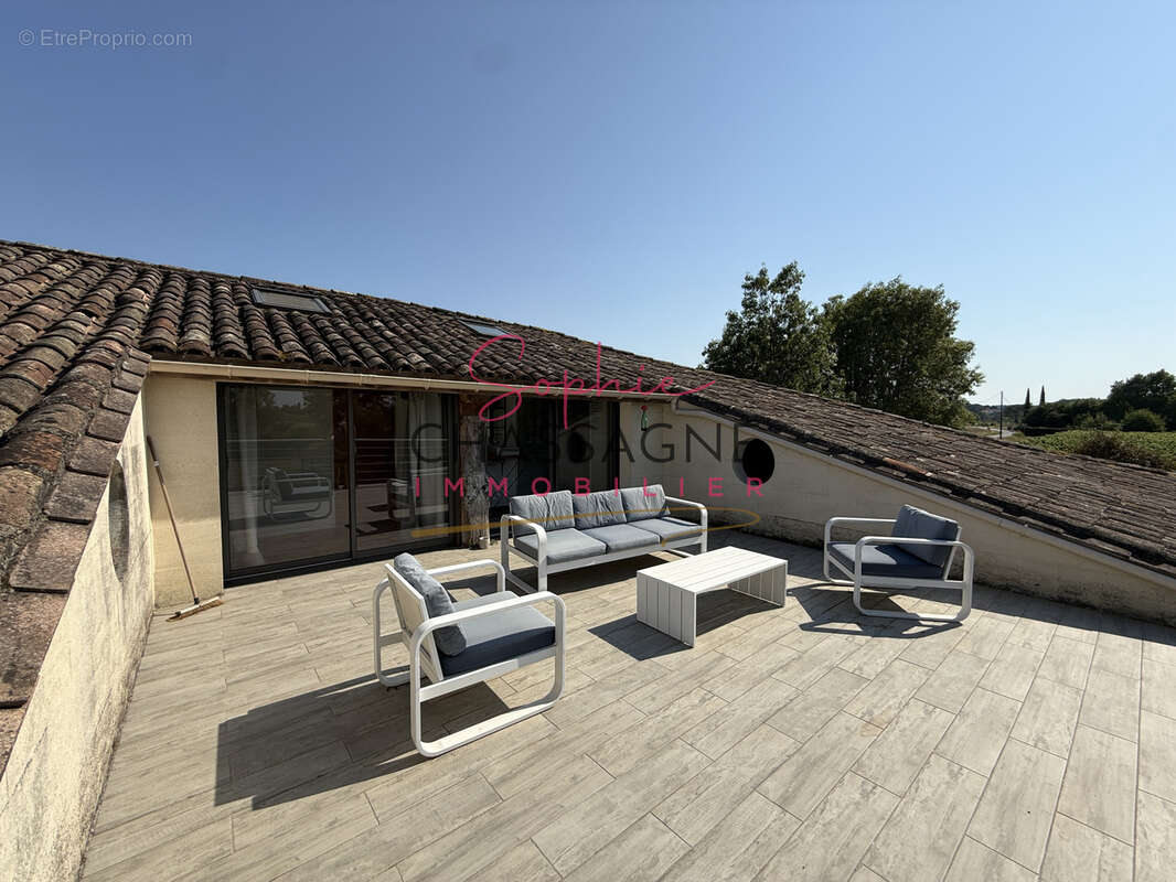 Maison à SAINT-EMILION